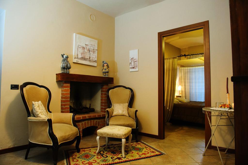 Agriturismo Paitin Alba (Piedmont) Quarto foto